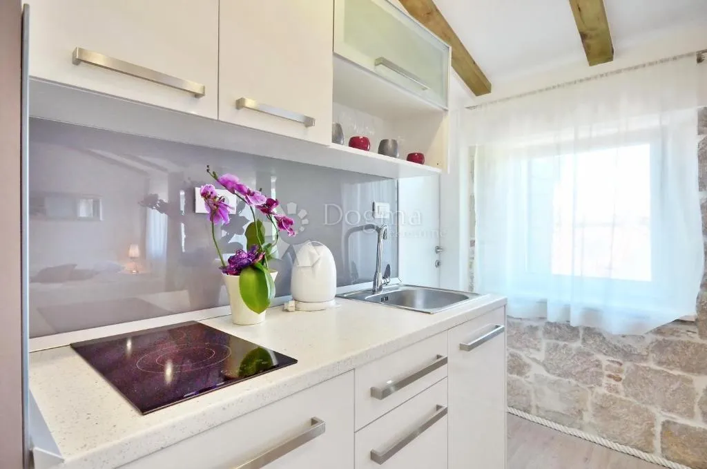 atraktivan stan s dva apartmana iza hnk-a - slika 32