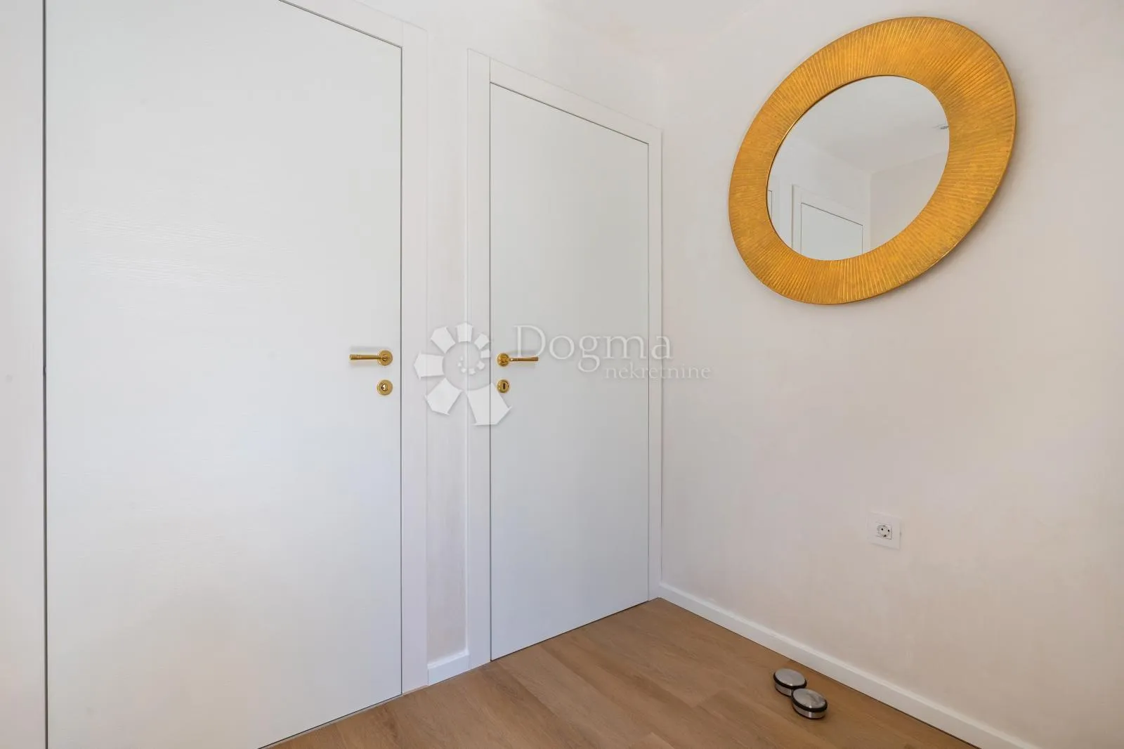 opatija-centar, dvoetažni 85m2 s parkingom - slika 11