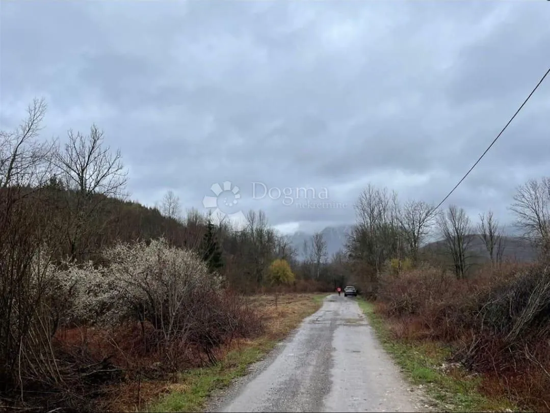 građevinsko zemljište raduč - slika 4