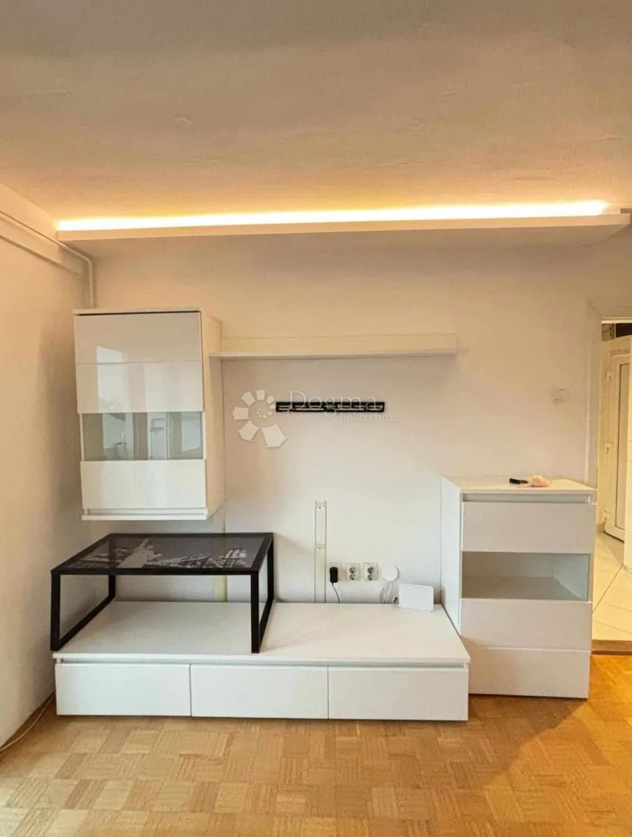 stan gornji grad - centar osijeka 40m2 - slika 4