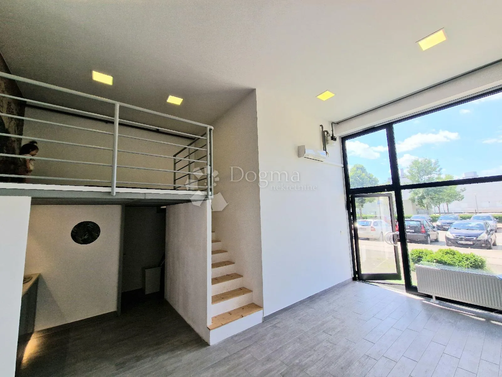 špansko, ulični lokal za salon, ured, showroom, 43m2 - slika 2