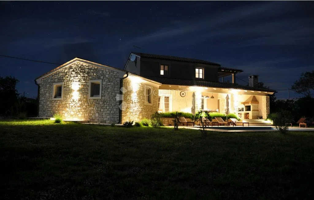 prekrasna istarska villa s prostranom okućnicom - slika 7