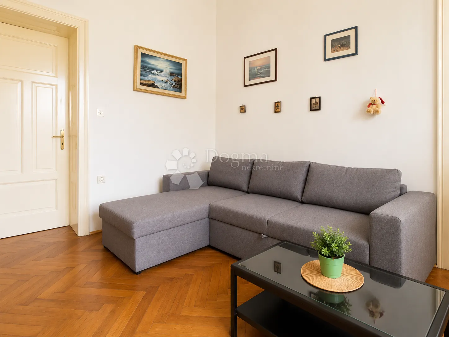 prostran studentski stan za najam – 95 m², podmurvice - slika 8