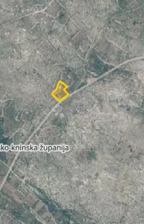 poljoprivredno zemljište s bazenom i objetkom - slika 2