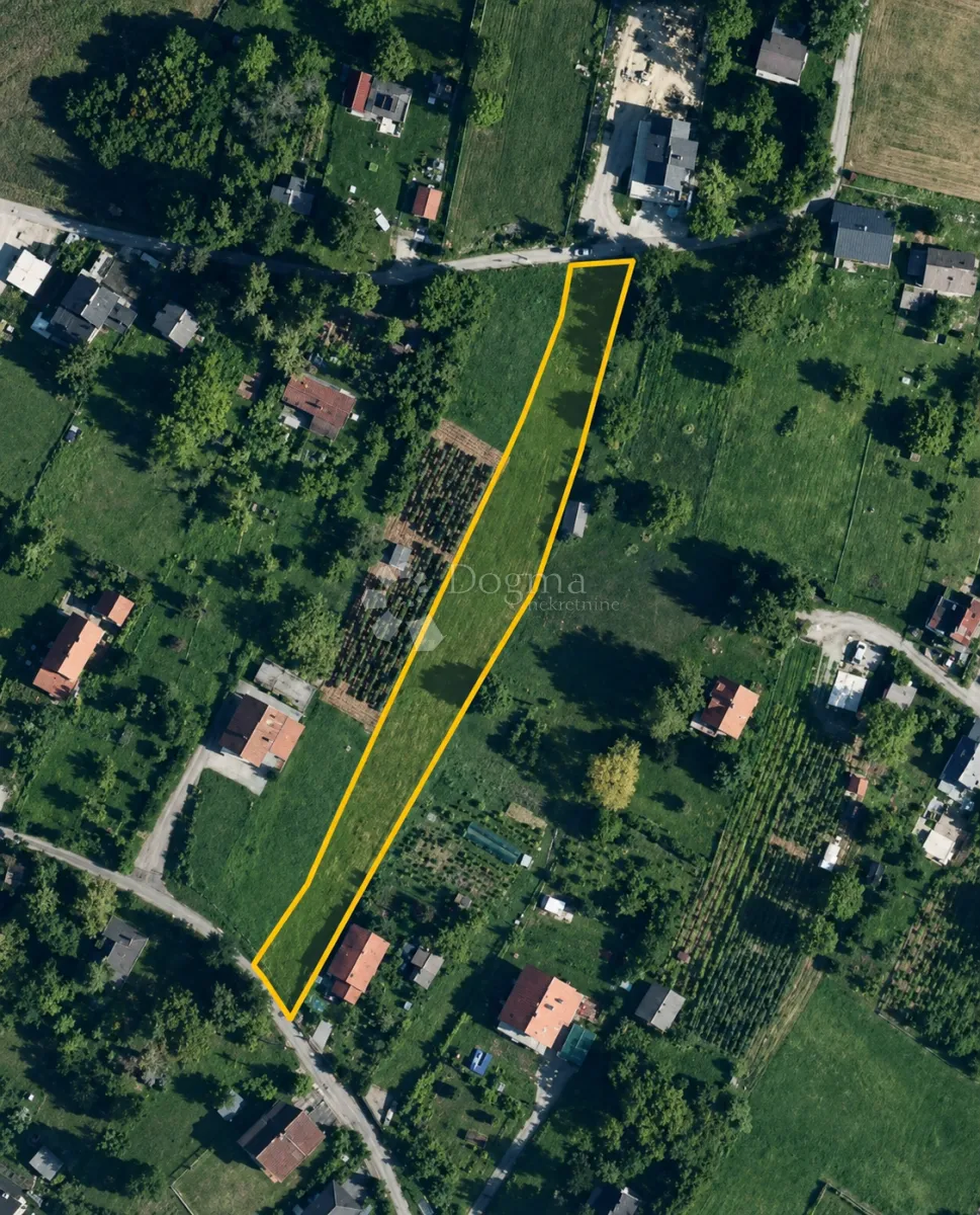 građevinsko zemljište 2.215 m² – pogled i lokacija - slika 6