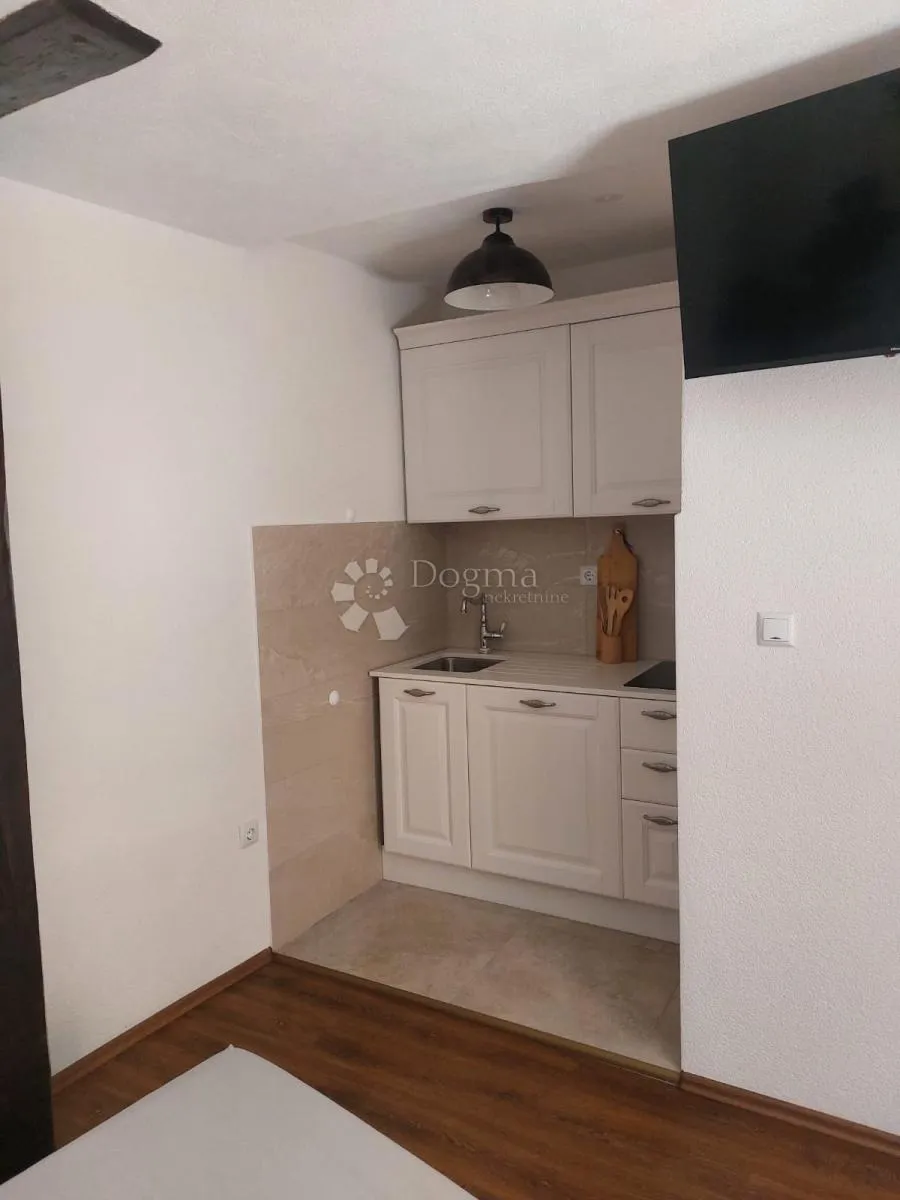 studio apartman- centar rovinja- drugi red do mora - 50 m od mora - slika 19