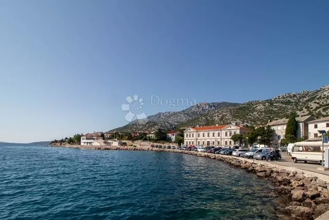 apartman atraktivna lokacija karlobag - slika 15