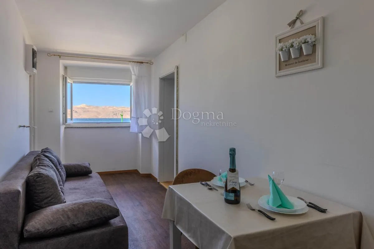 apartman atraktivna lokacija karlobag - slika 6