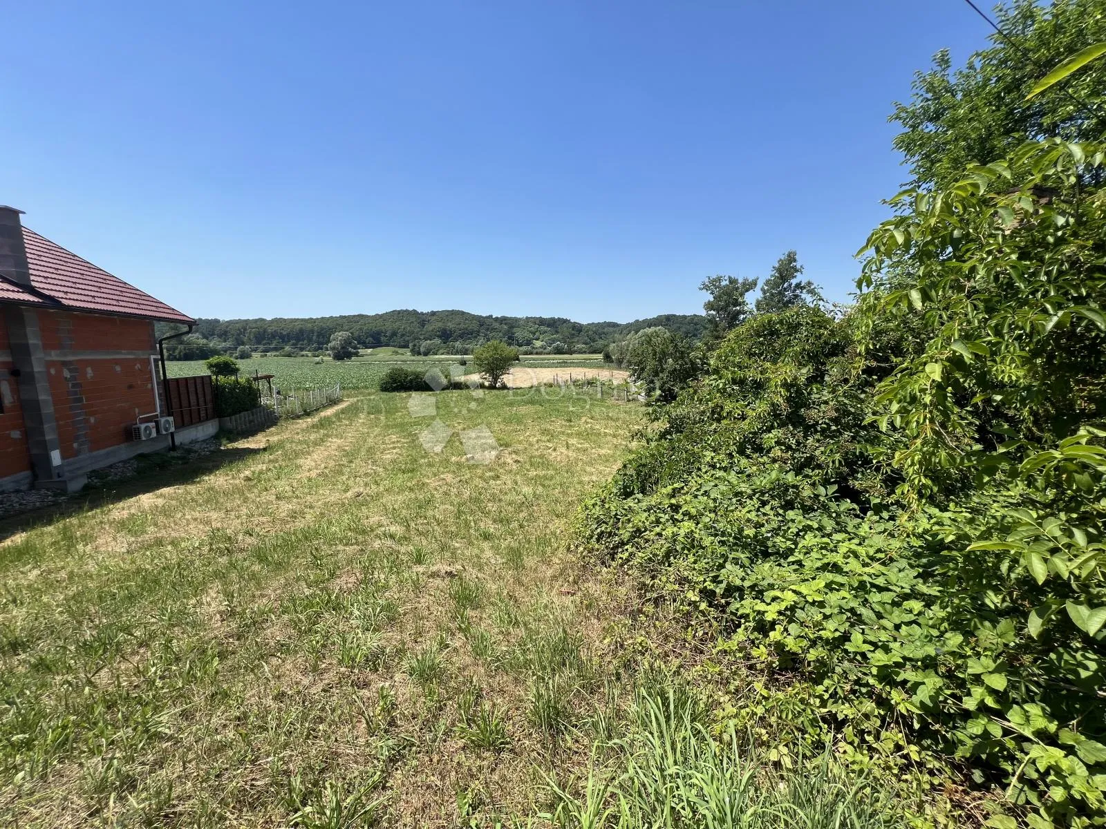 građevinsko zemljište s ruševinom 1.438 m2 - zlatar - slika 2