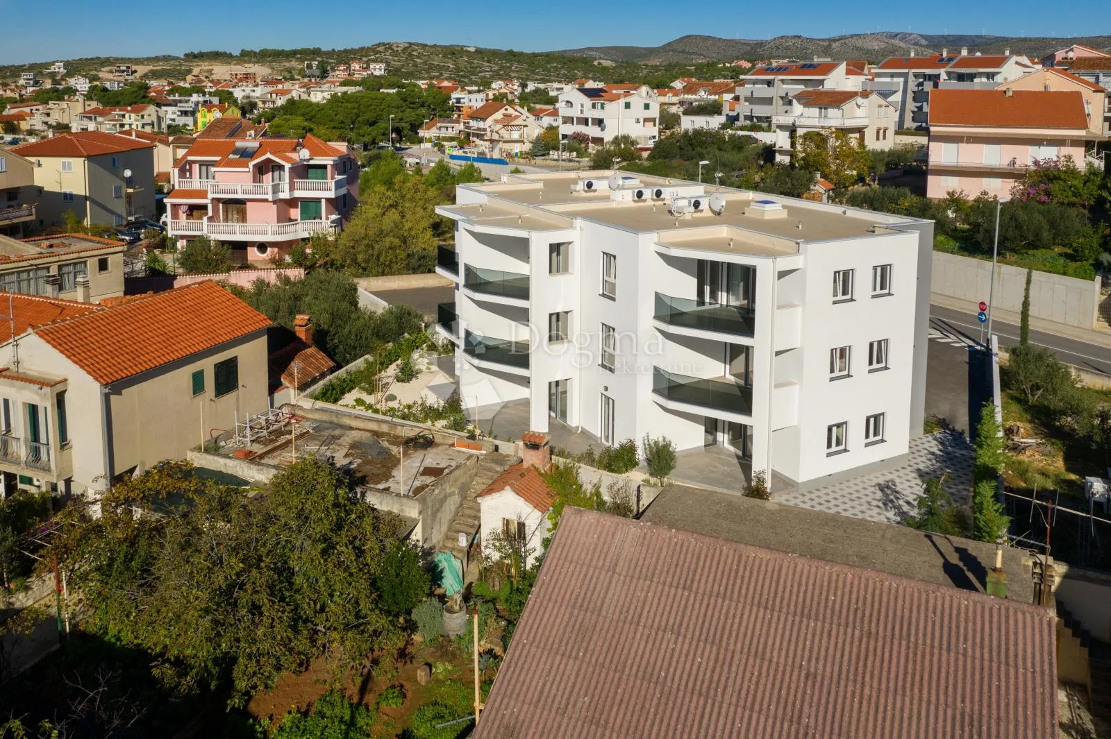 brodarica- penthouse 120m od mora as4 - slika 4