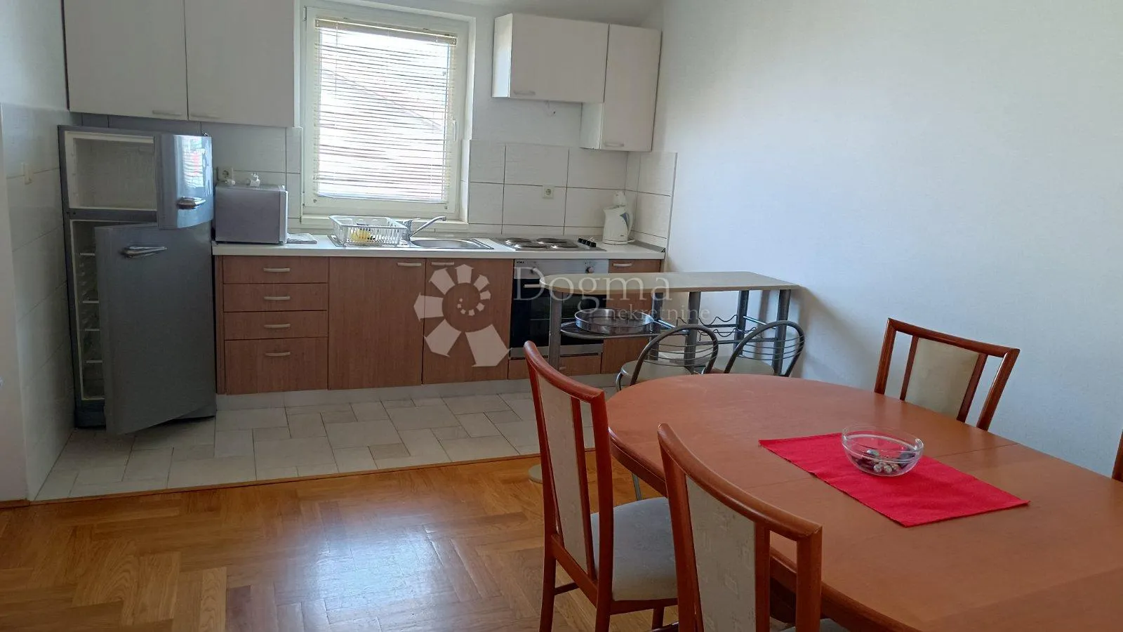 malinska, 61 m2 2s+db, balkon, parking - slika 5