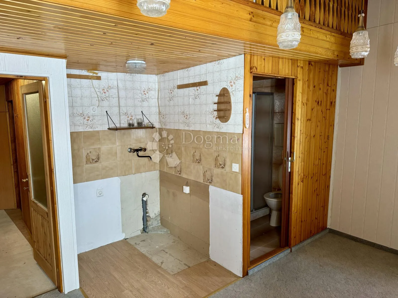 rovinj - kuća sa šest apartmana u srcu starog grada - slika 55