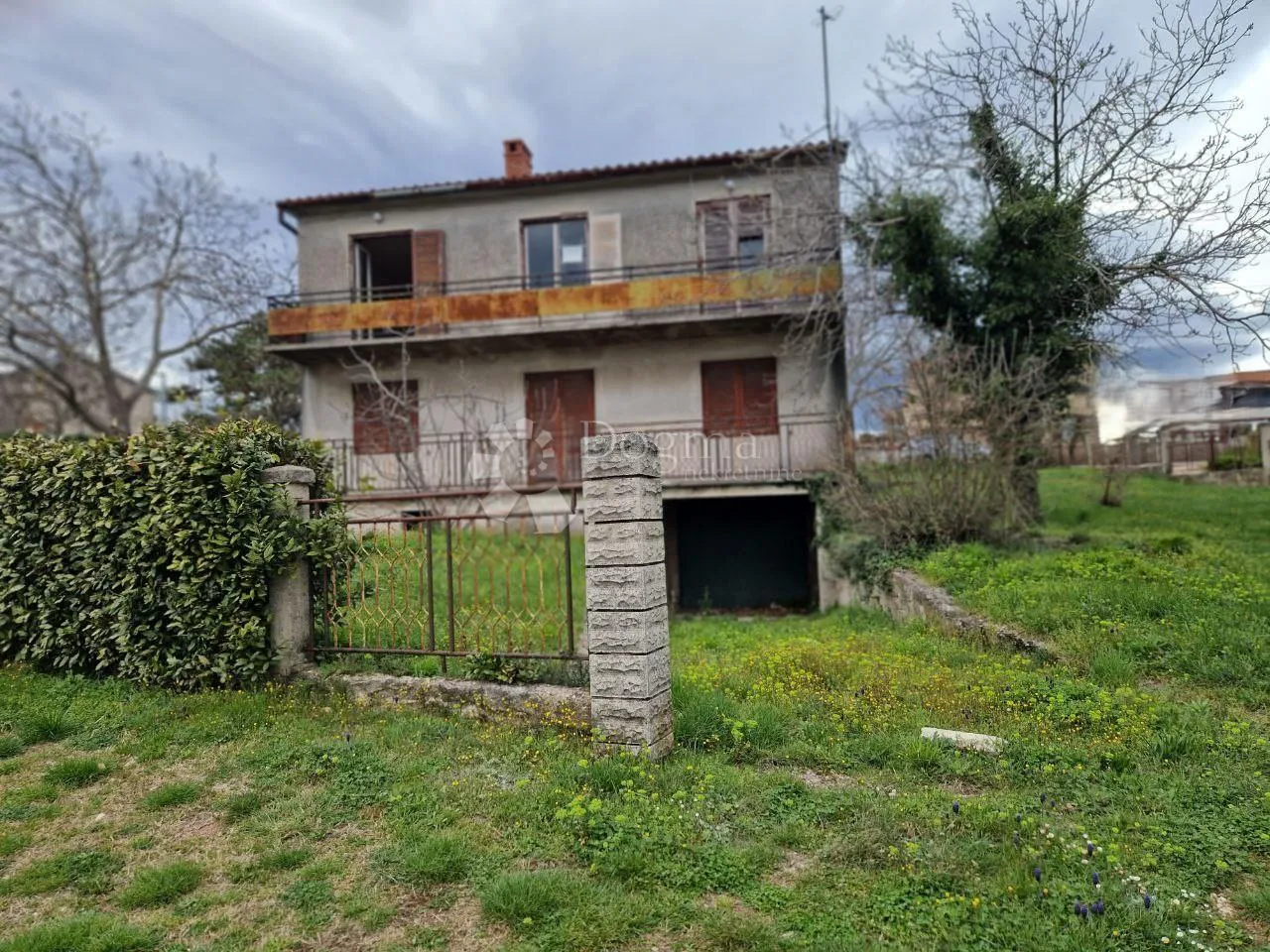 obiteljska katnica za renovaciju na top lokaciji! - slika 2