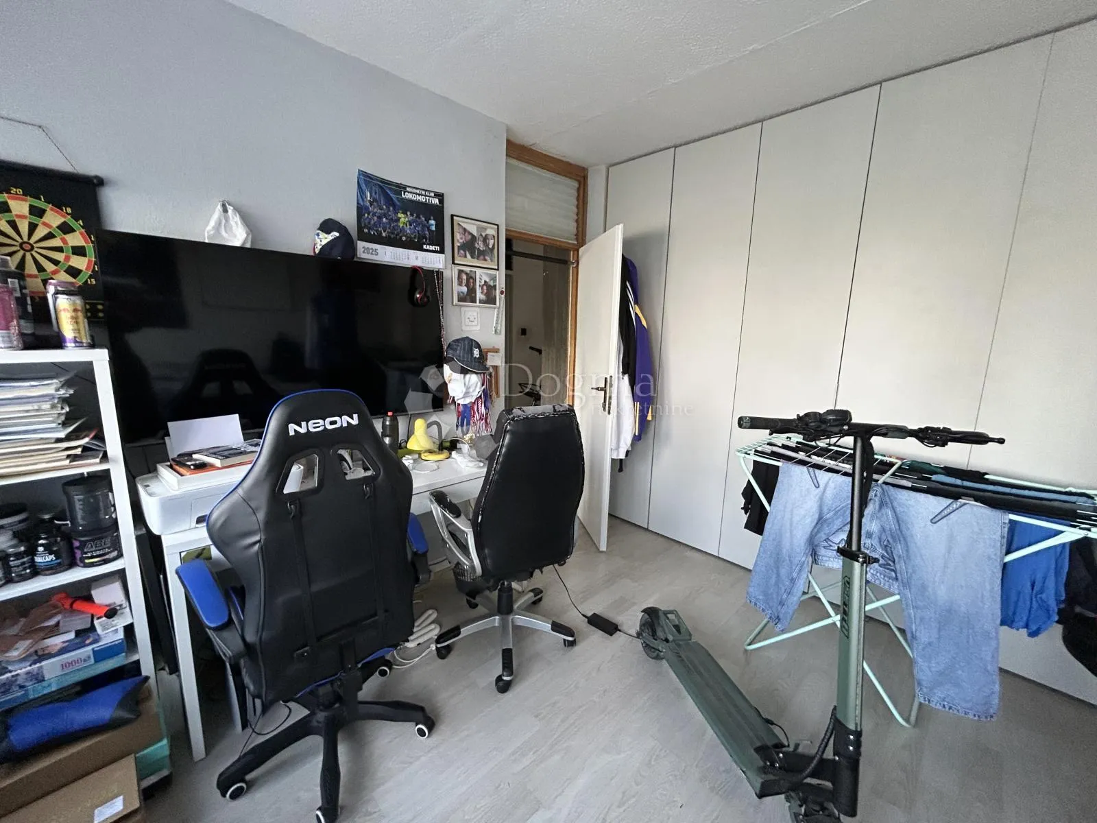 trosoban stan utrina - kompletno namješten - slika 14