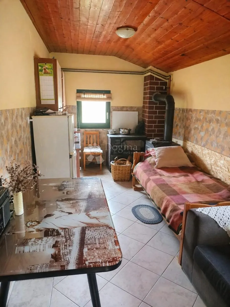 na prodaju kuća u prirodi, a u blizini grada ! top prilika ! - slika 5