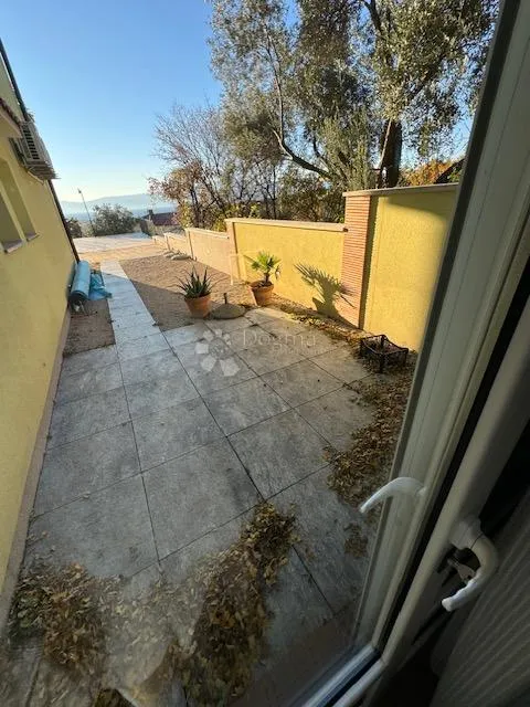 apartman u kostreni u neposrednoj bkizini plaža - slika 10