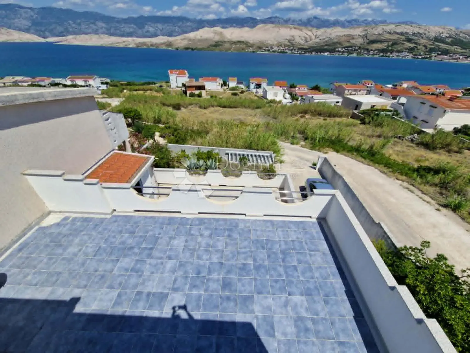 pag - kuća s 2 apartmana 282,80 m2 - 250 m od mora - slika 48