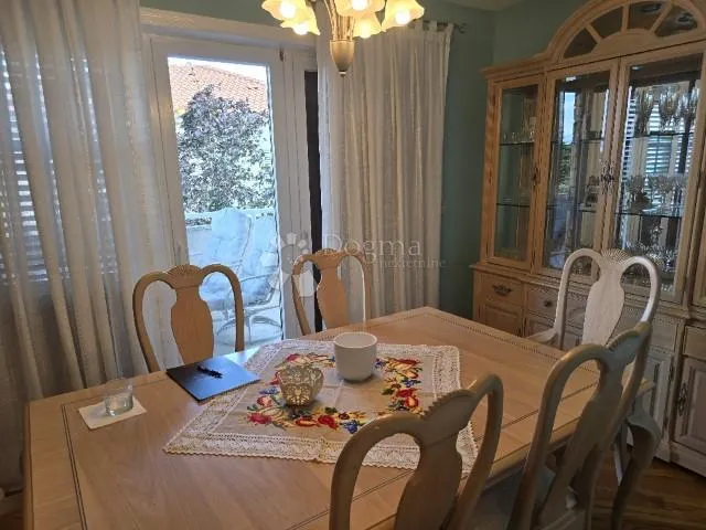 kraljevica,odlična kuća,uređena,namještena - slika 8