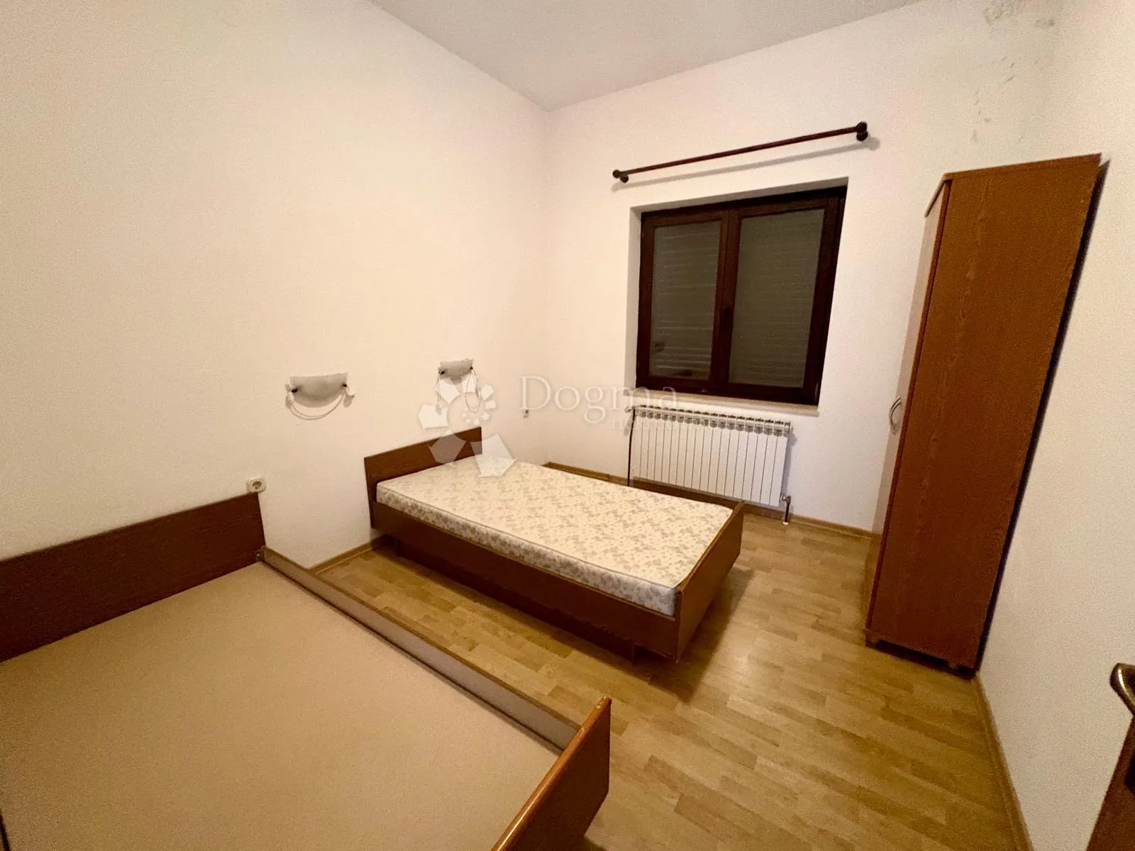 grad krk, kuća sa bazenom + investicijski teren - slika 10
