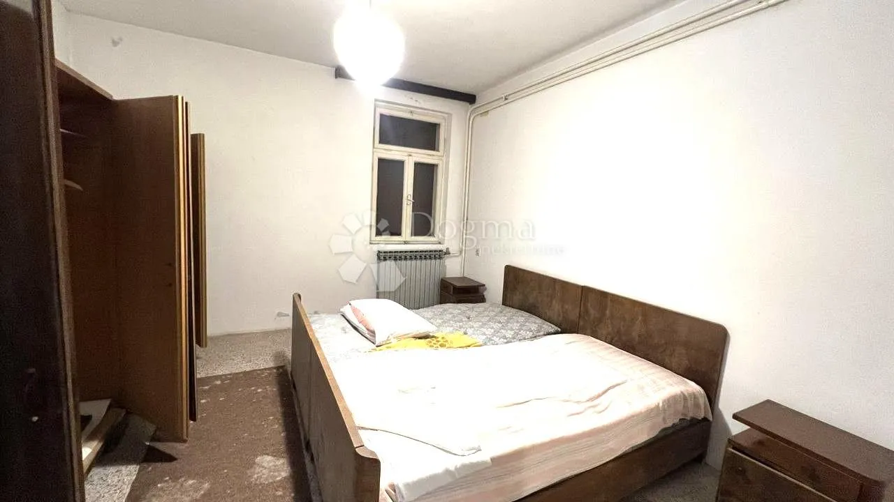 prostrana kuća za adaptaciju sa pogledom na kvarner! - slika 15