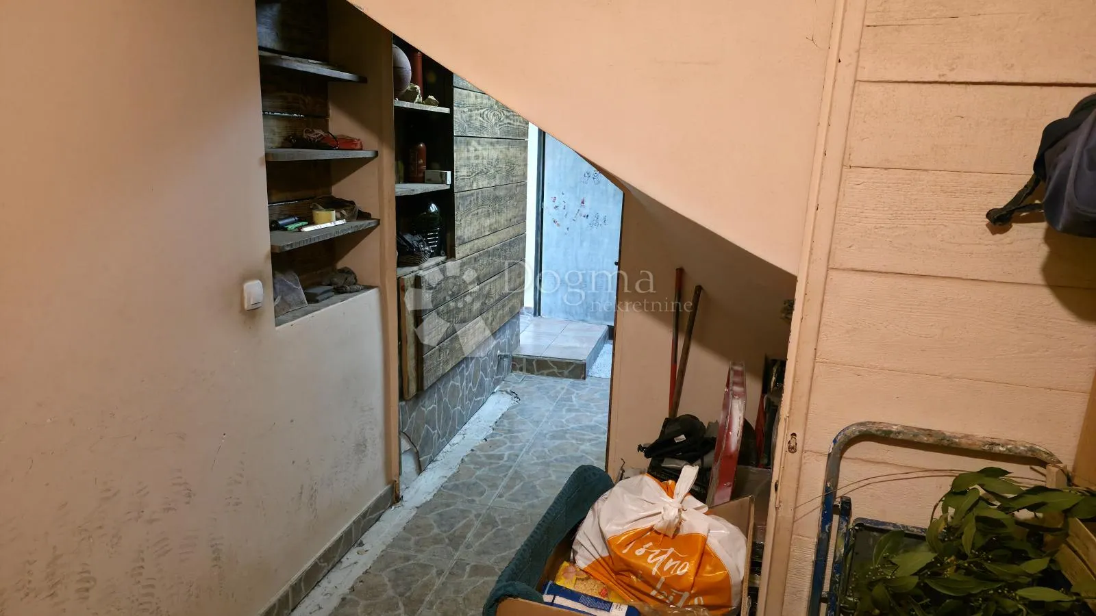 prodaja kuće, zagreb, ferenščica, 325m2 - slika 16