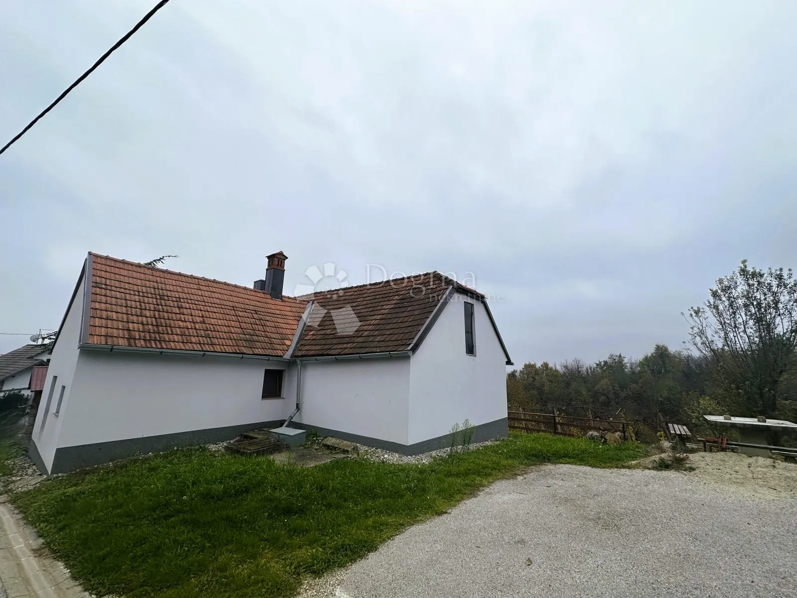 kuća s potencijalom na odličnoj lokaciji - slika 2