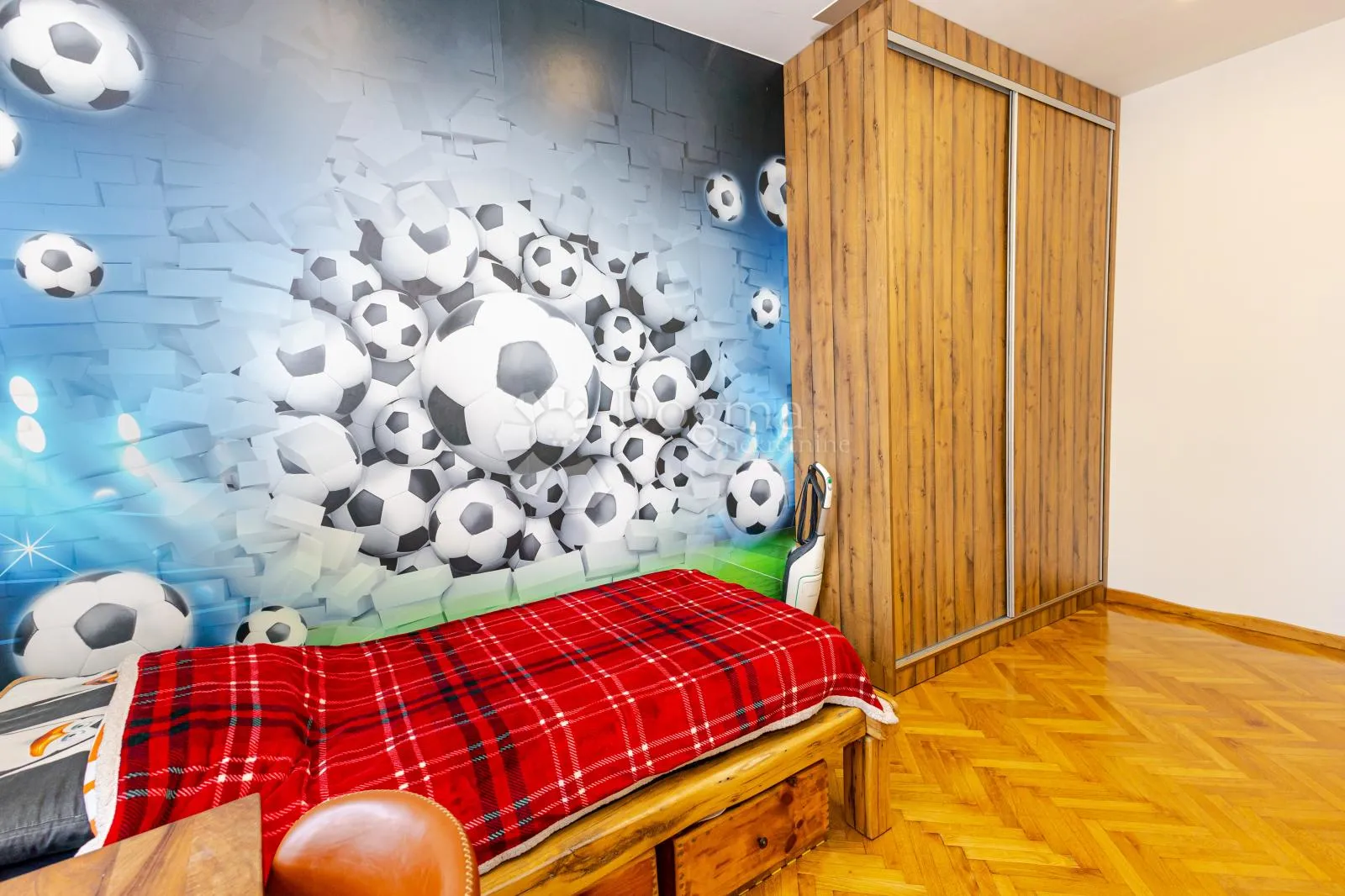 centar varaždina – luksuzno renoviran stan 100 m² s balkonom - slika 11