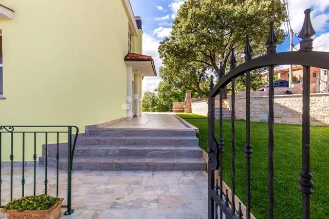 apartman u kostreni u neposrednoj bkizini plaža - slika 11