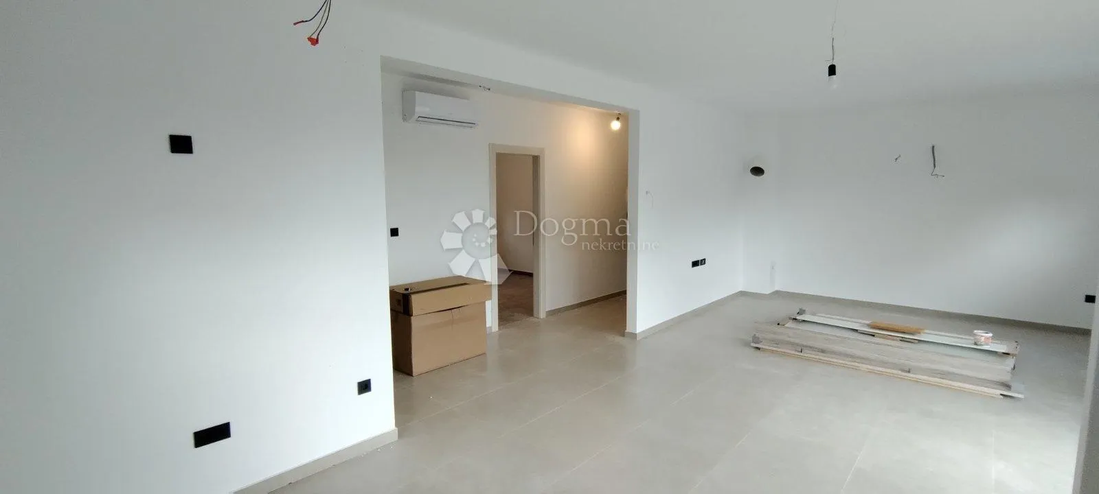 malinska - dva apartmana s okućnicom - slika 8