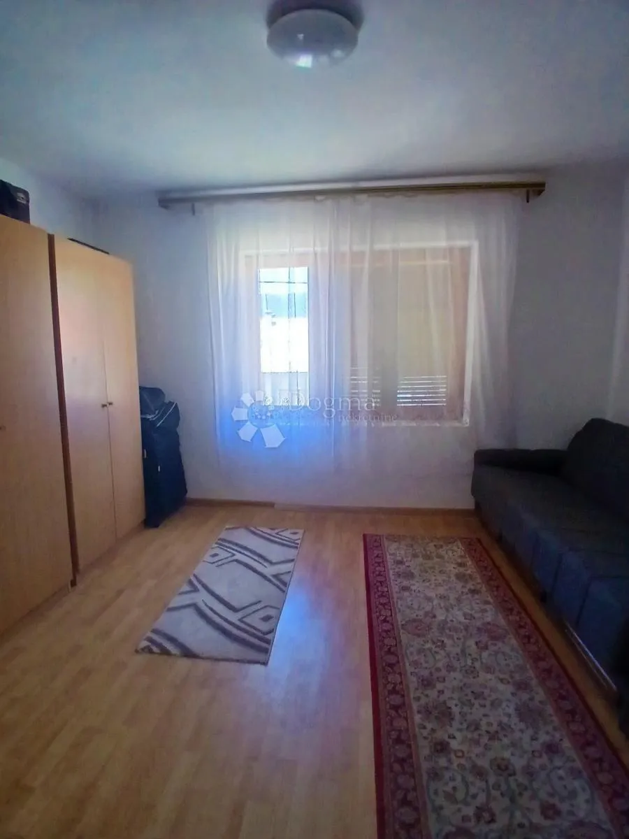 savršen dom i investicija-donji lapac - slika 10