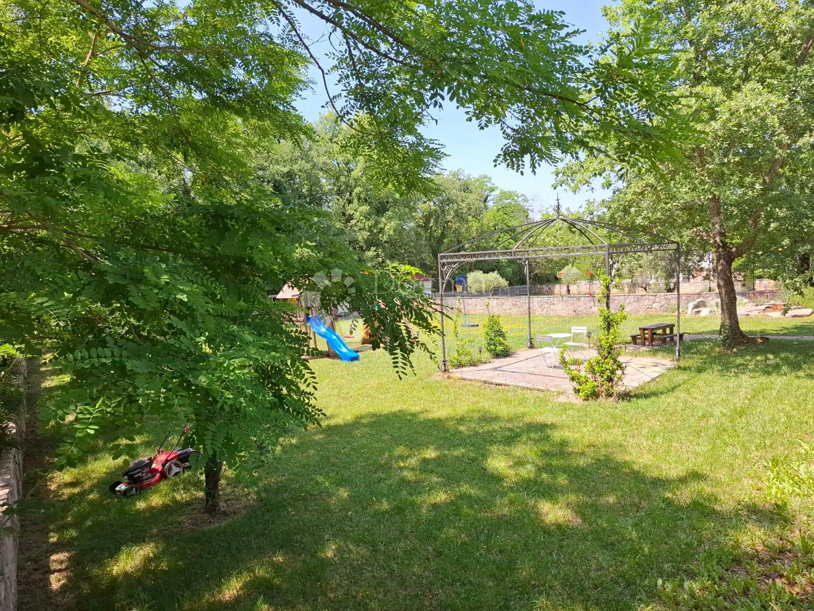 višnjan - kamena vila sa prostranom okućnicom - slika 32