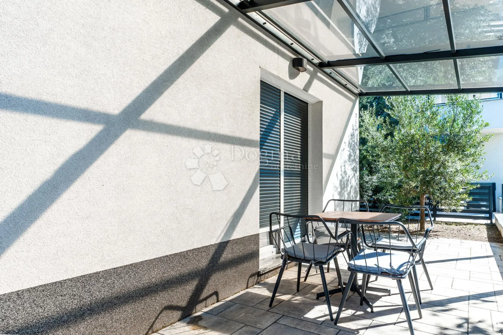ekskluzivna nekretnina u kostreni – cijela etaža, apartman i velika garaža sa spremištima! - slika 25