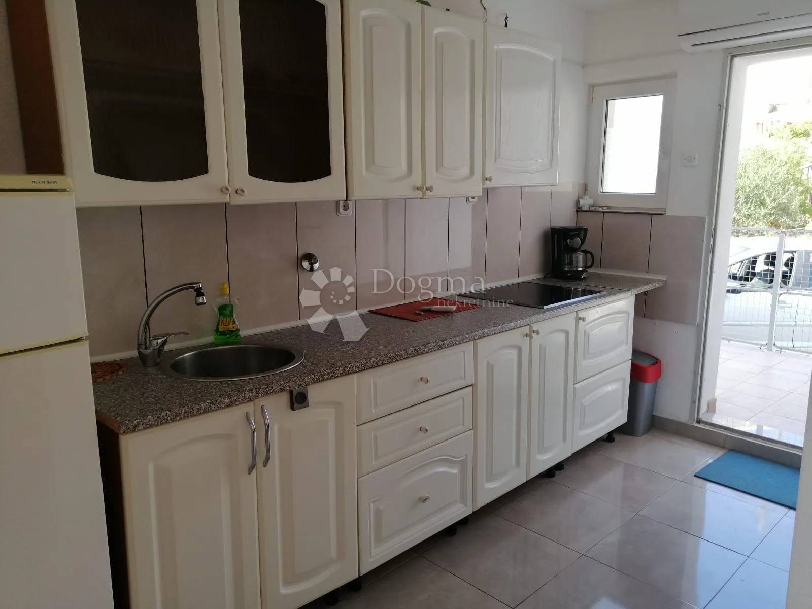 marina - kuća sa 4 apartmana i predivnim pogledom na more - slika 19