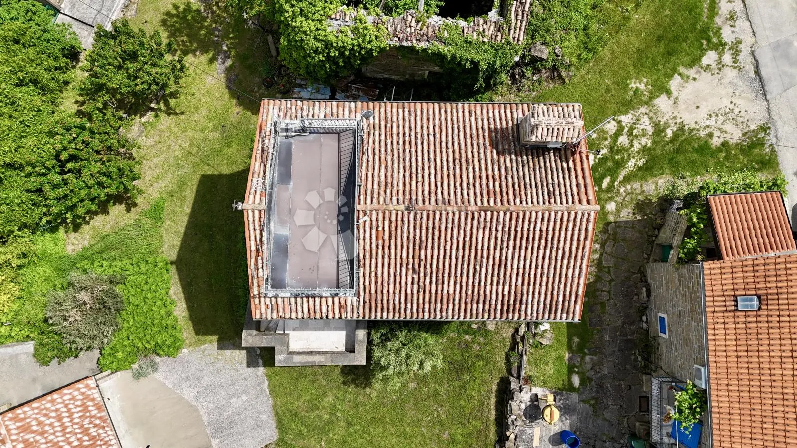 toskana u istri, kamena kuća s potencijalom - slika 4