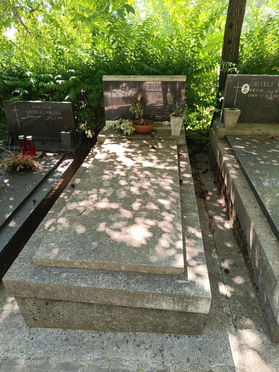 trsat, obiteljska grobnica na prodaju - slika 49