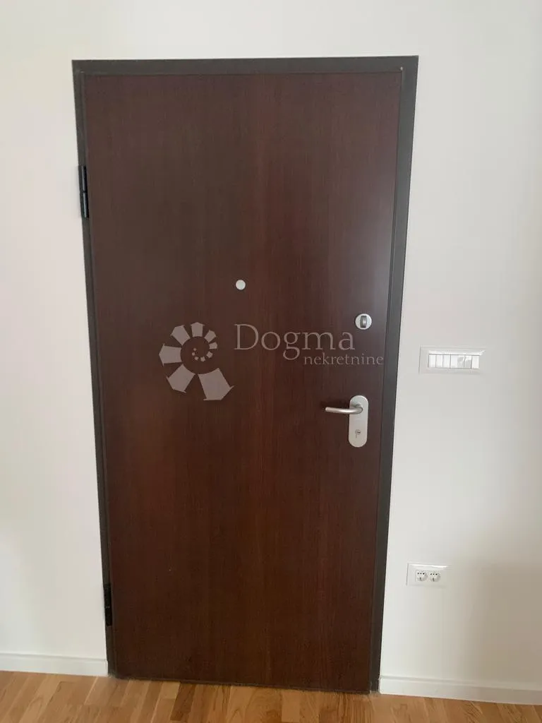 vodice-novogradnja sa garažom, 143m2 - slika 38