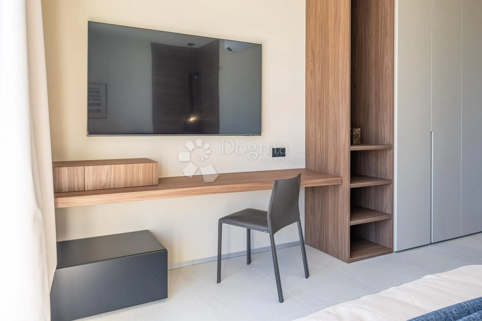 ekskluzivna smart home vila, kompletno opremljena, s otvorenim pogledom - slika 26