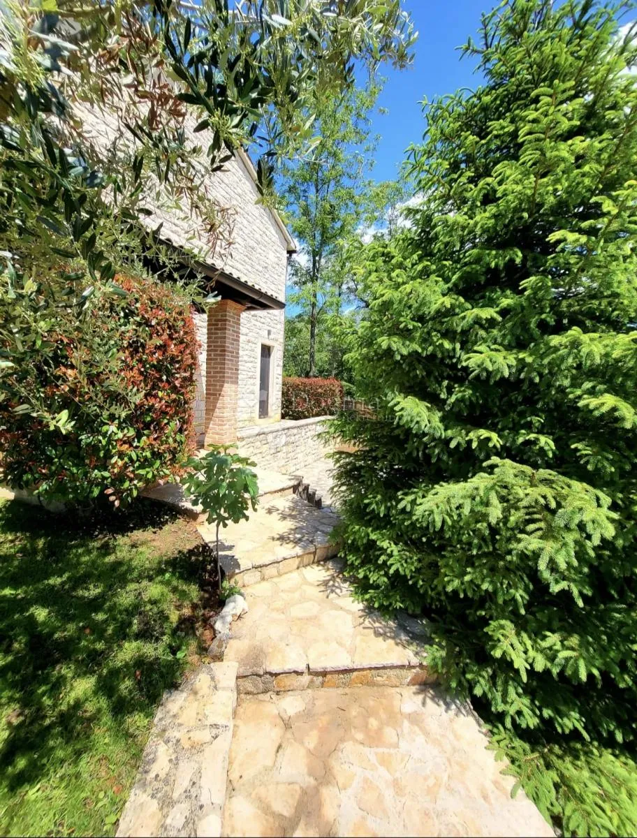 sveti lovreč, kamena vila s bazenom - slika 3