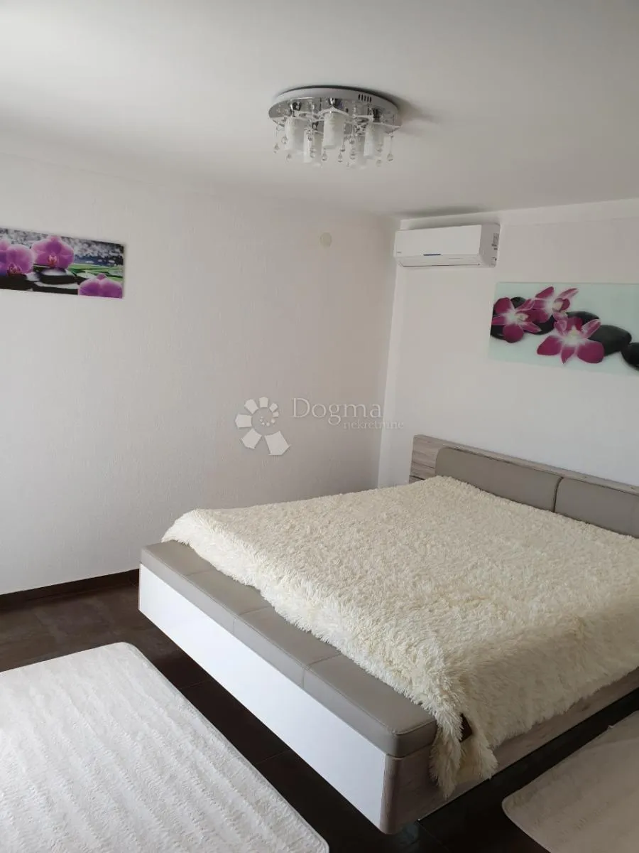 obiteljska kuća, ičići-poljane 280m2 - slika 15