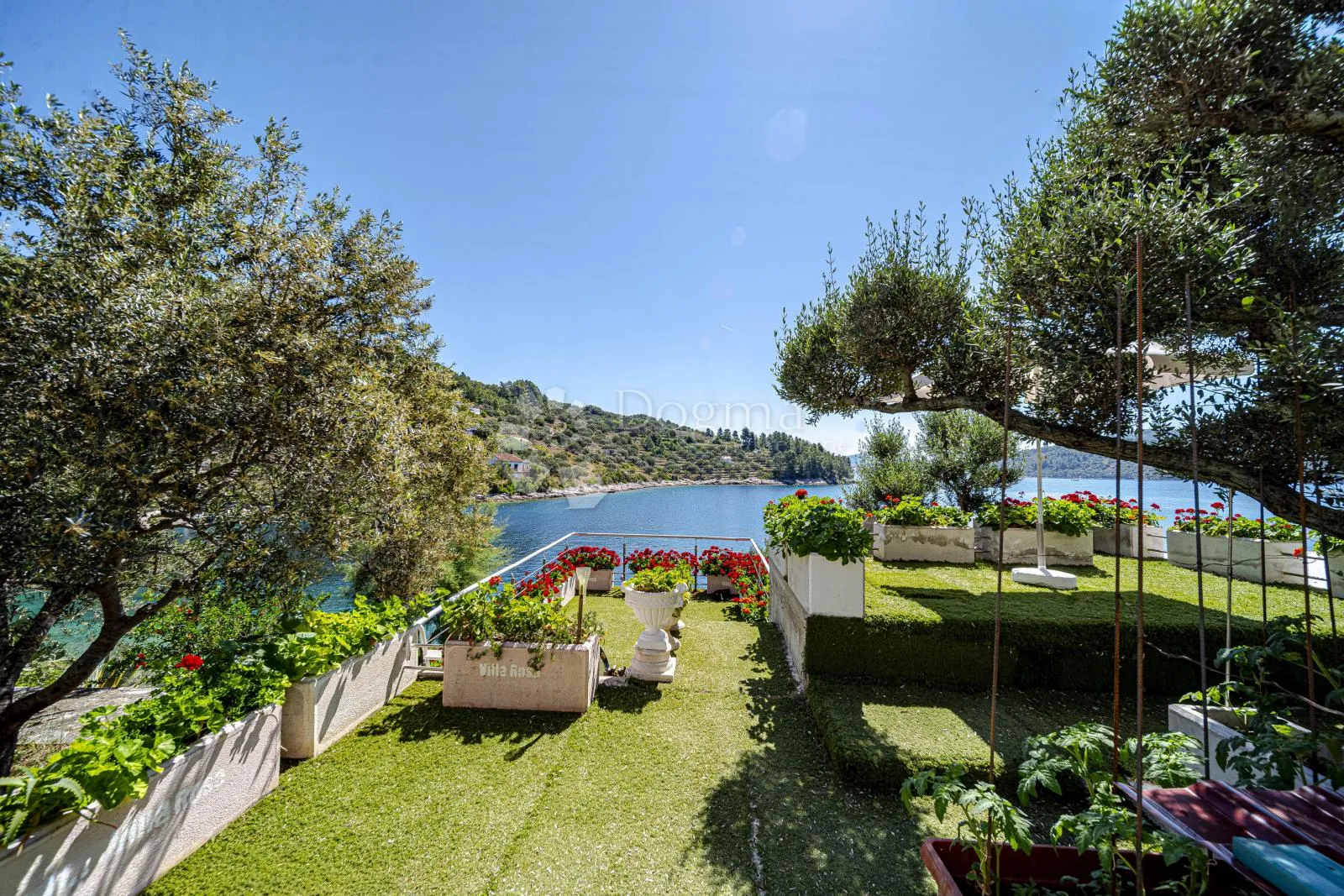 prvi red do mora: samoodrživa apartmanska vila s uhodanim poslovanjem – vela luka, korčula - slika 55