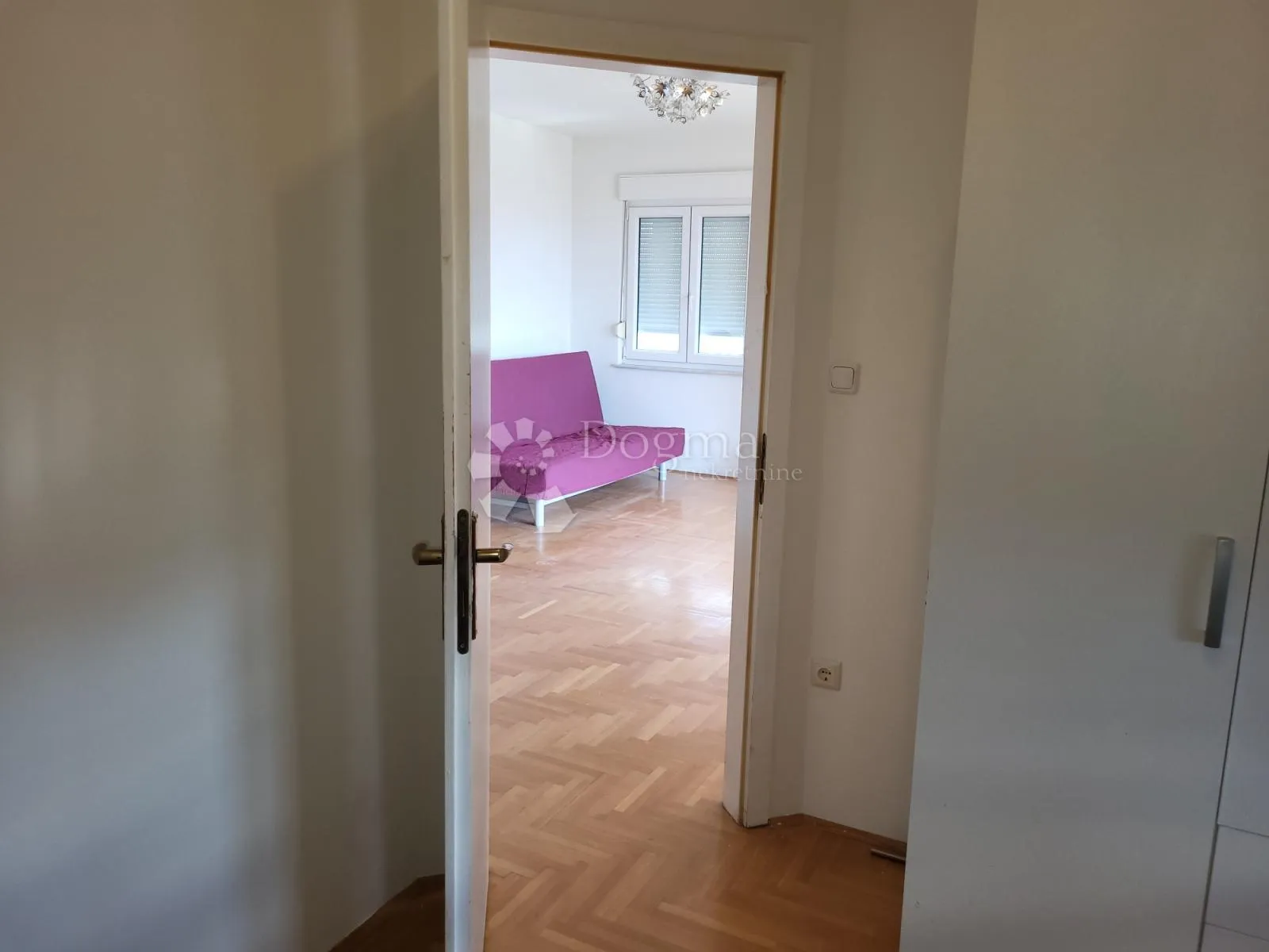 veliki trosobni stan sa pogledom na more - slika 8