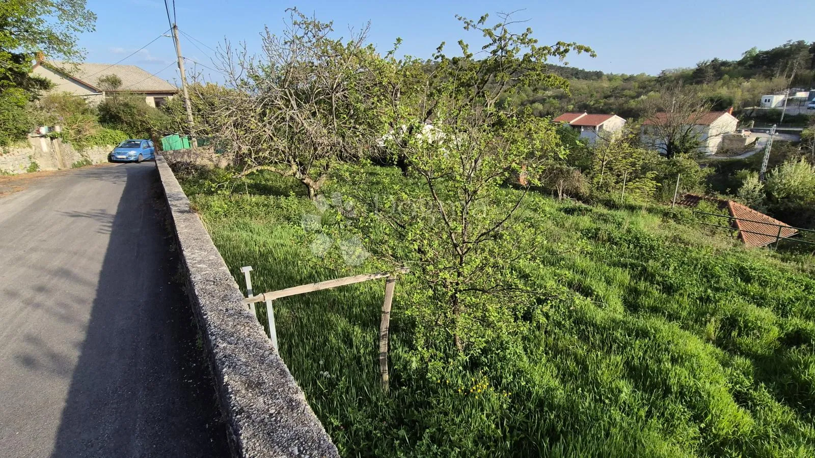 grad grobnik - useljiva kuća sa puno potencijala - slika 15