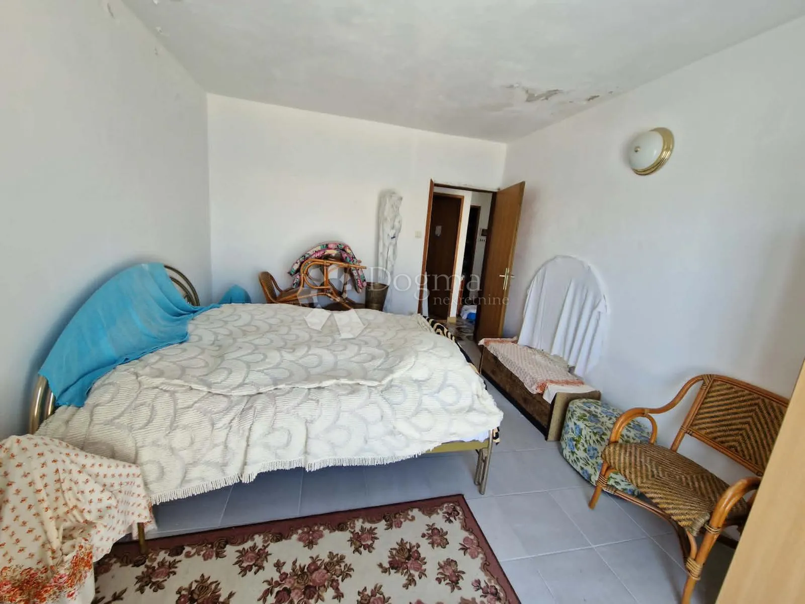 pag - kuća s 2 apartmana 282,80 m2 - 250 m od mora - slika 38