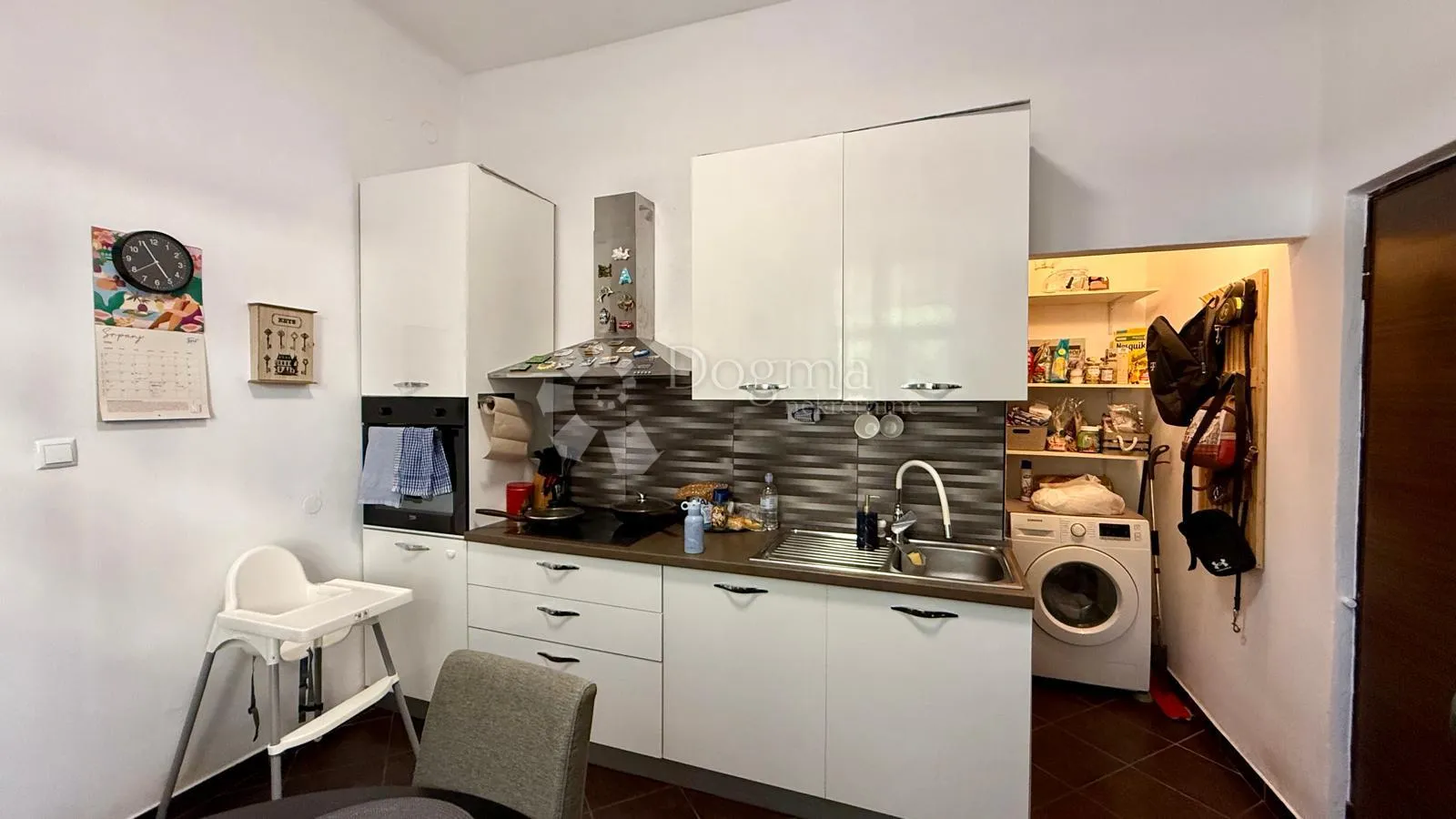 uredan dvosoban stan 55,03 m² u mirnoj zgradi s tri stana - slika 5