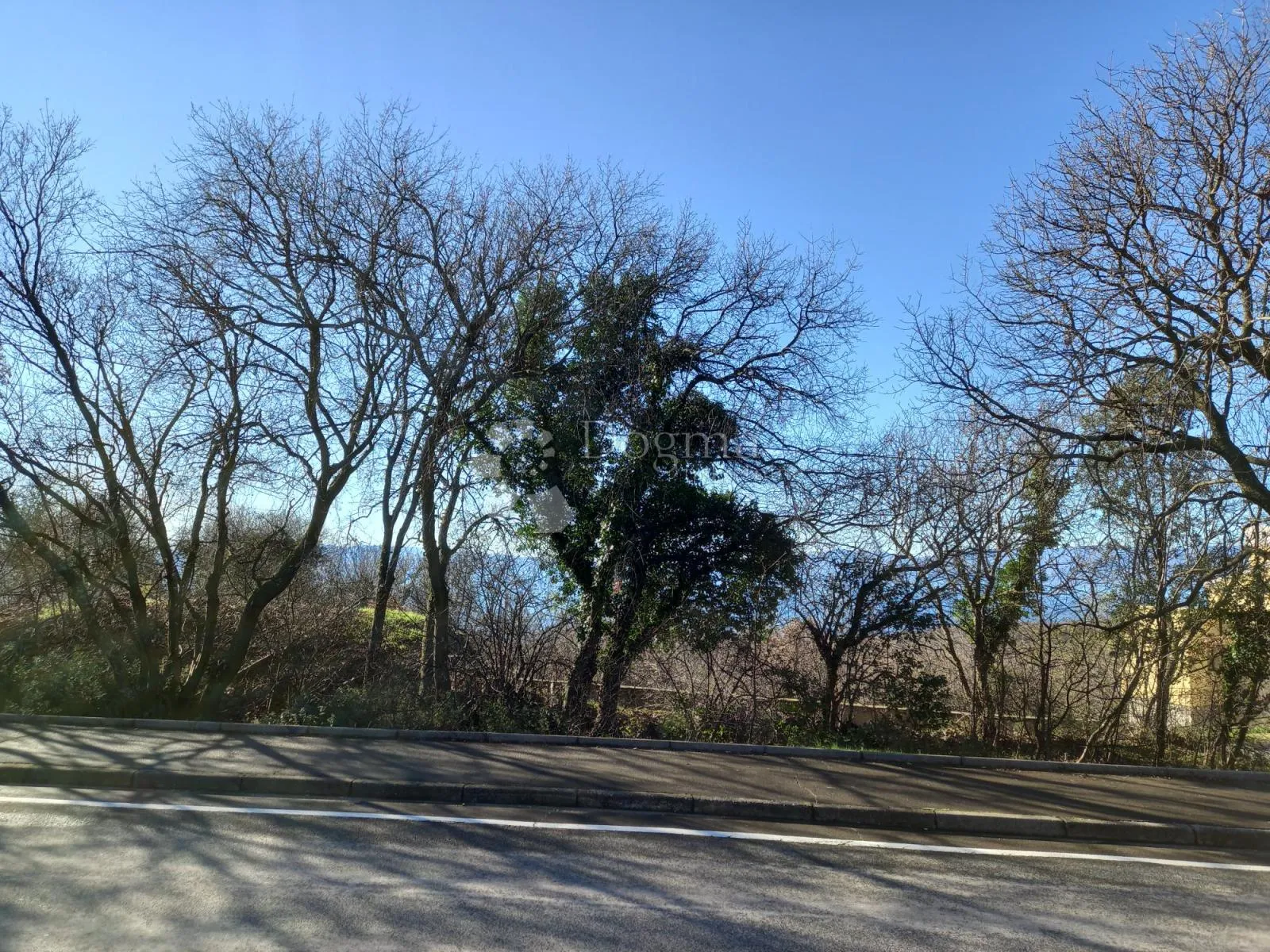 kostrena, teren s pogledom na more - slika 5