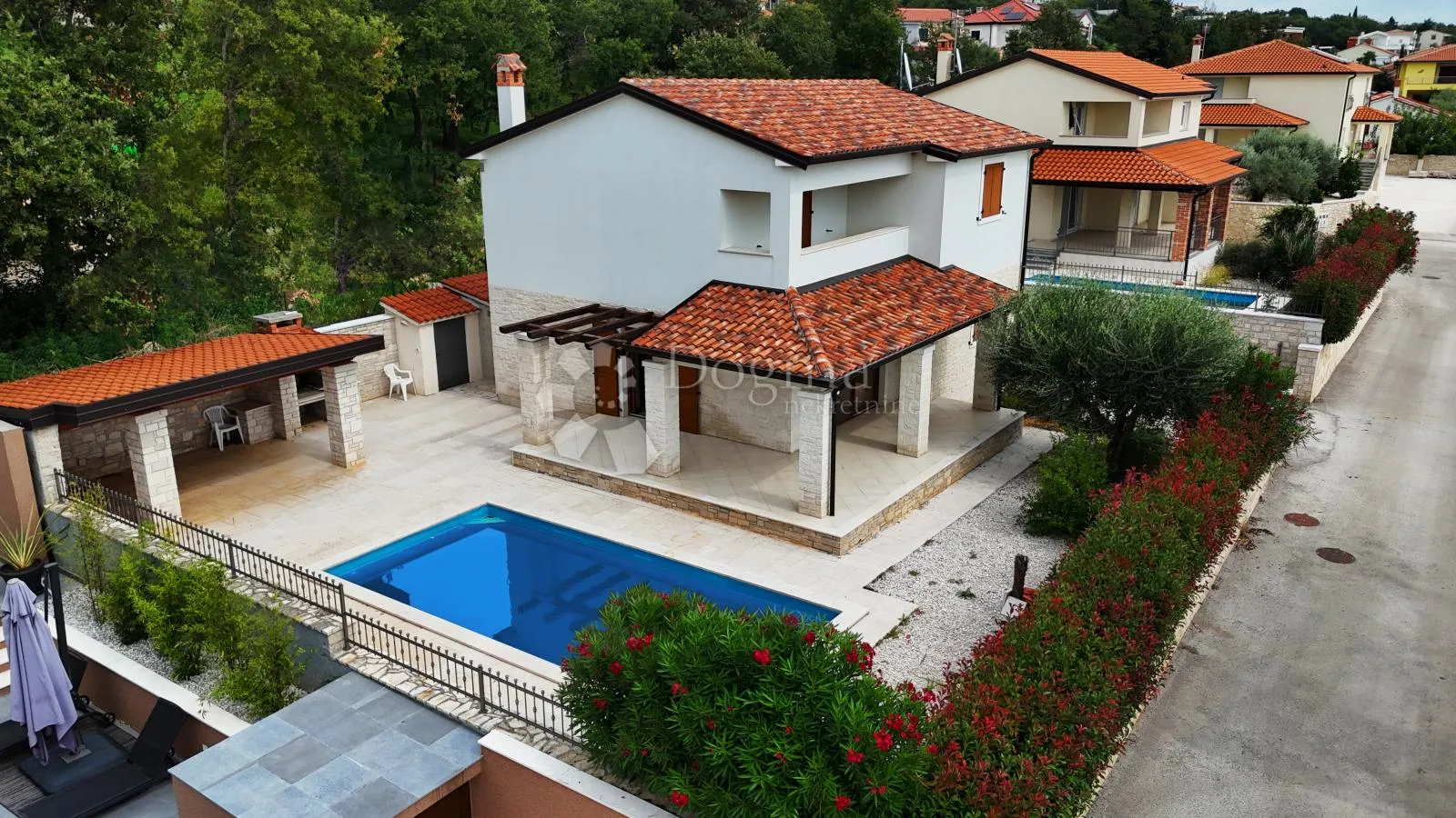 okolica poreča, kamena vila za odmor, pogled more - slika 1