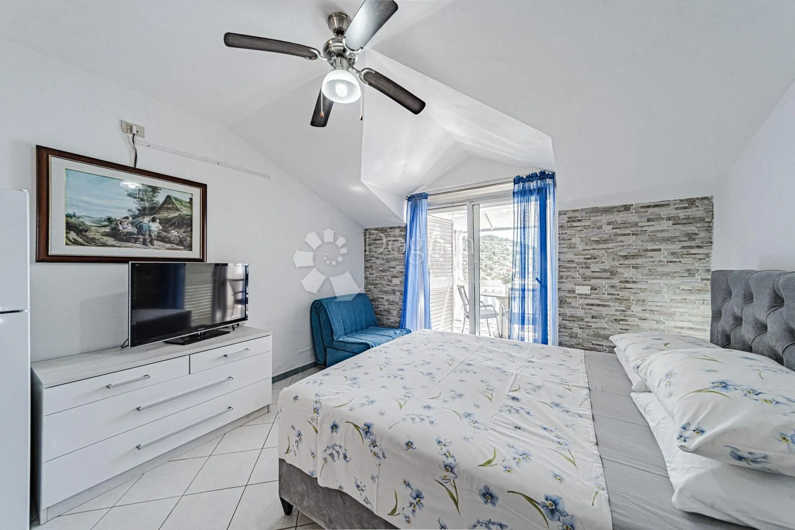 prvi red do mora: samoodrživa apartmanska vila s uhodanim poslovanjem – vela luka, korčula - slika 127
