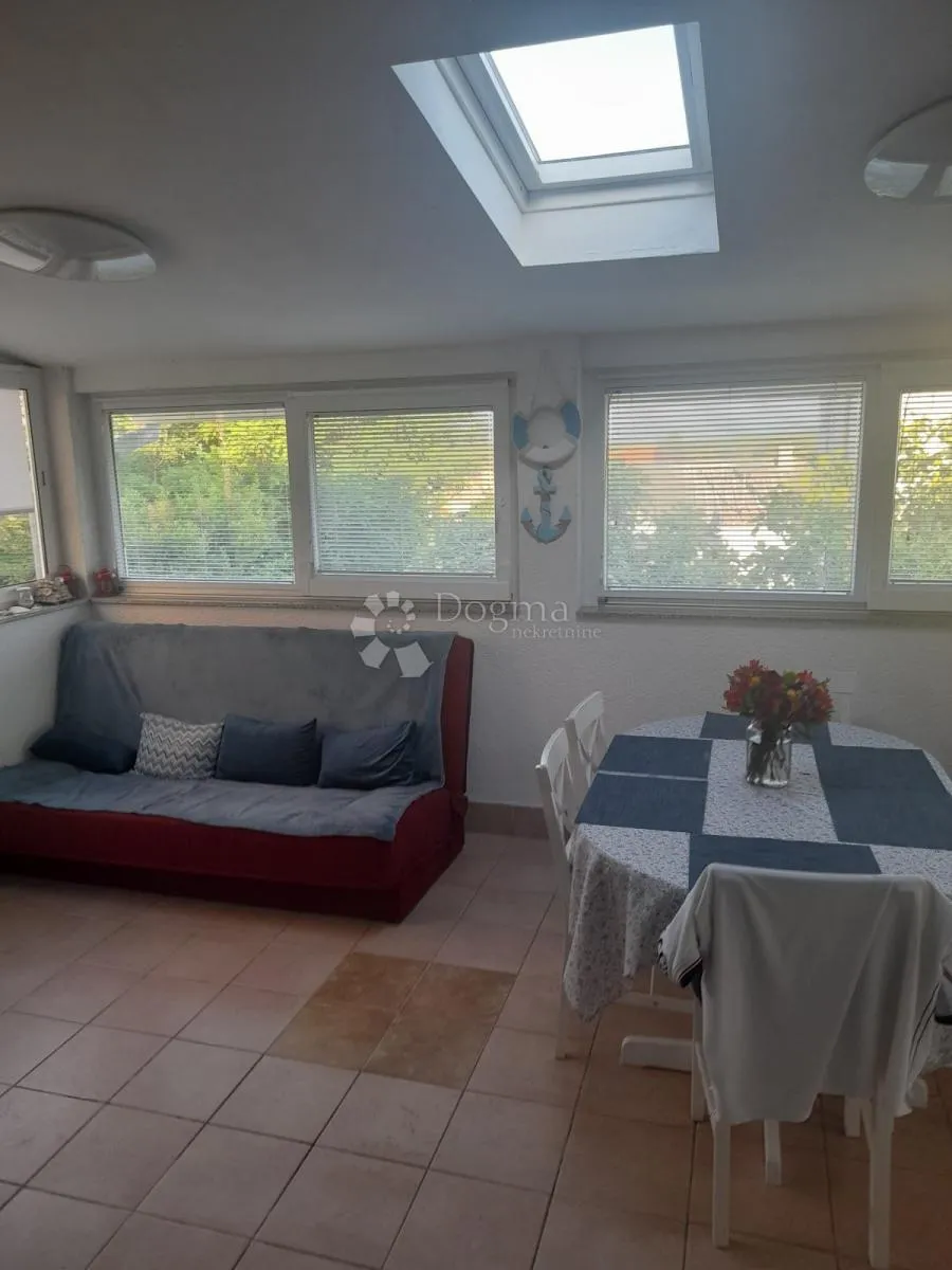 punat - idealan stan na odličnoj lokaciji - slika 5