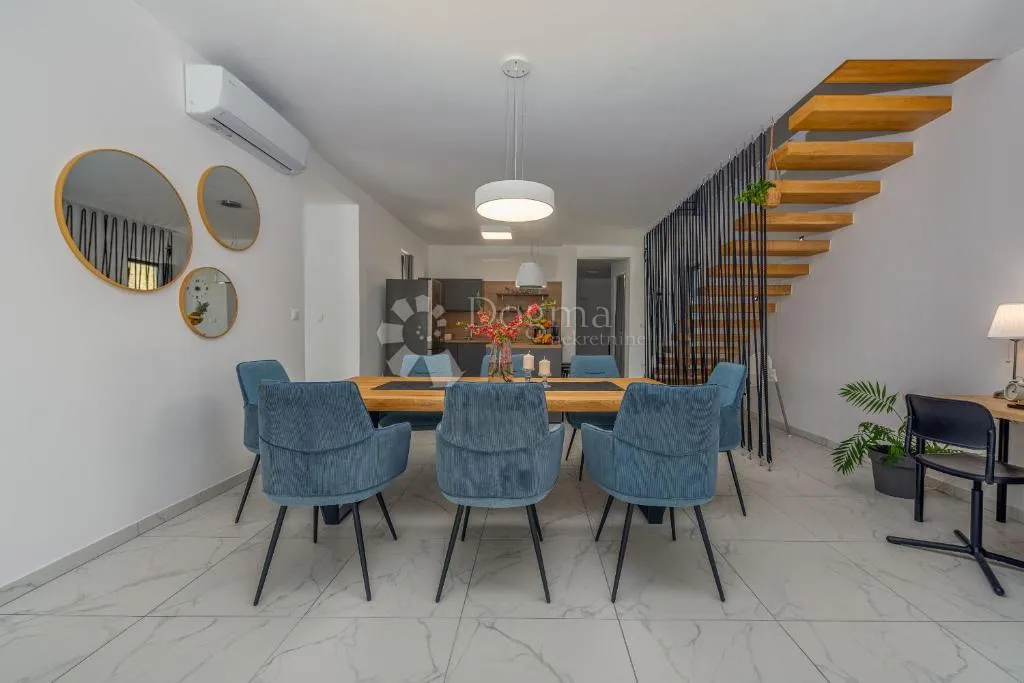 privlaka: moderna vila s bazenom - slika 8