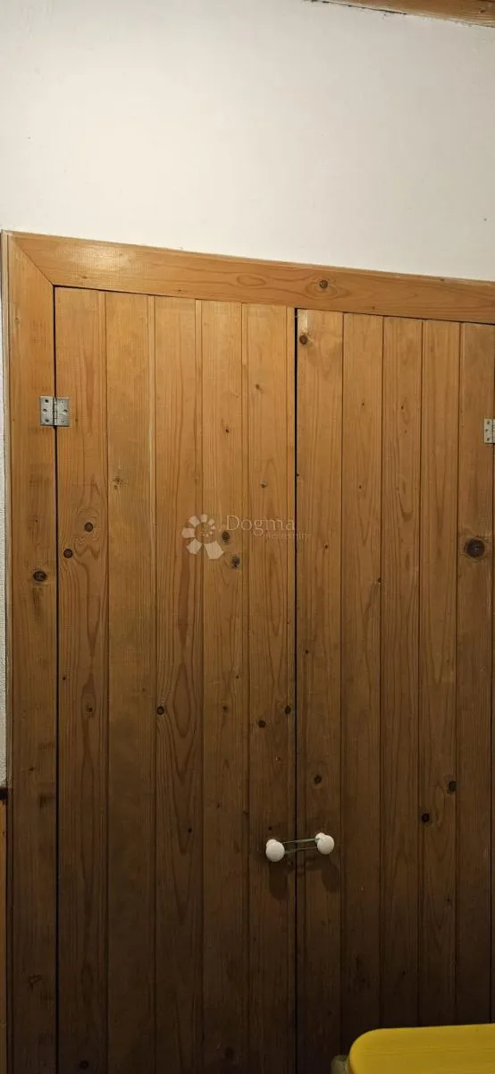 kuća u srcu grada s impresivnom krovnom terasom - slika 18